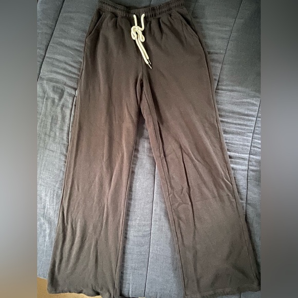 Chaser Black Sweatpants - Picture 1 of 3